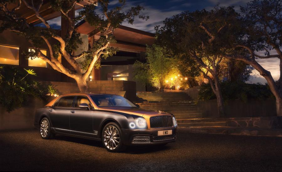  Bentley Mulsanne Extended Wheelbase 2016 года  (фото 18 из 23)